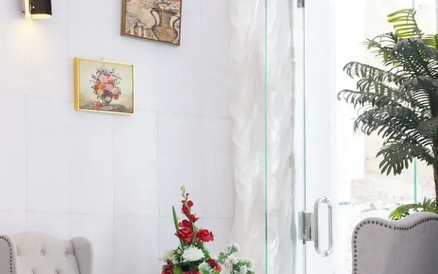 Wardat Almueabada Hotel