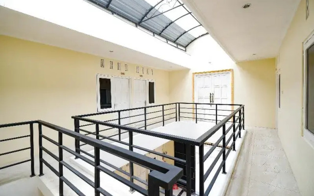 Wisma Fortuna Syariah by OYO Rooms