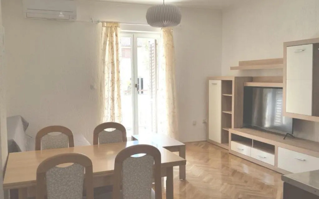 Apartment Magdalena AS7 with terrace and BBQ
