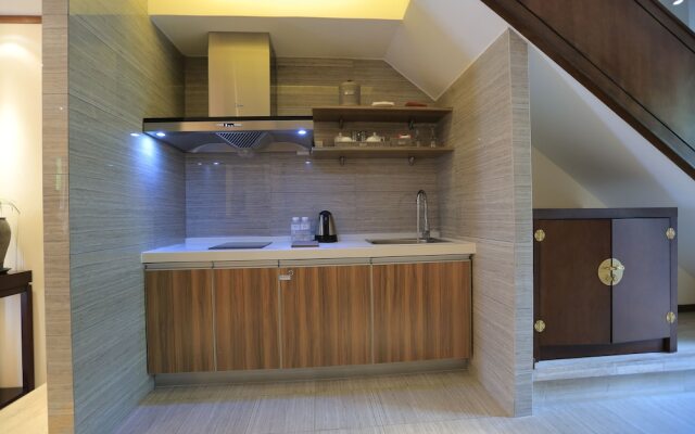 Lijiang Seven Island Resort