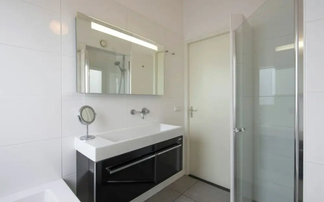 Nice House With Dishwasher, Near Amsterdam