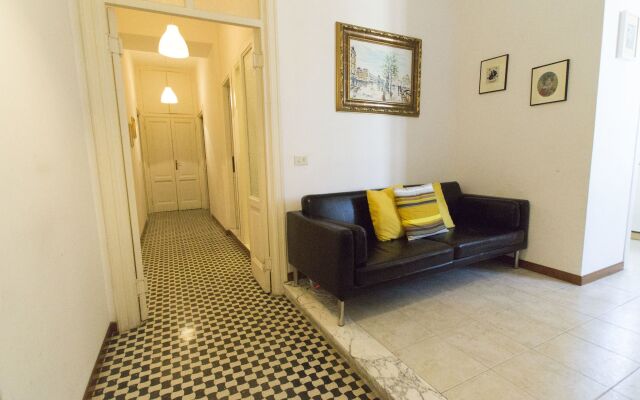 Giovanni Classic Apartment