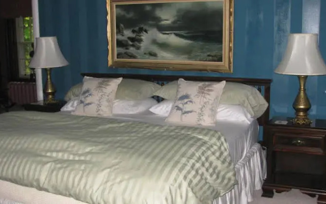 Richmond Manor Bed & Breakfast