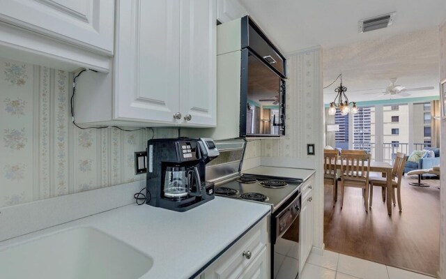 Admiralty House 806 South