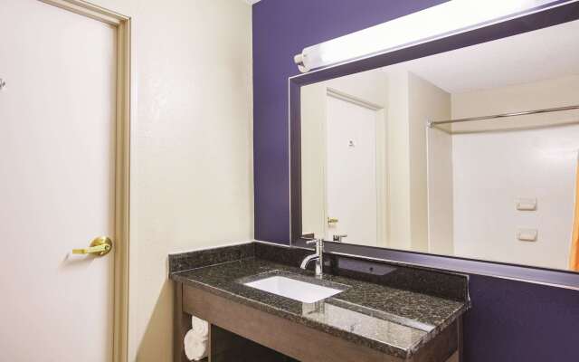 La Quinta Inn by Wyndham Richmond South