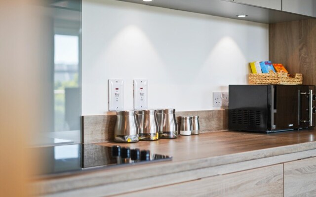 Kennet House Superior Serviced Apartment