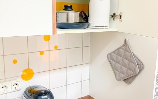 Relax Aachener Boardinghouse Main Train Station