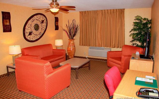 Comfort Inn & Suites Surprise Near Sun City West