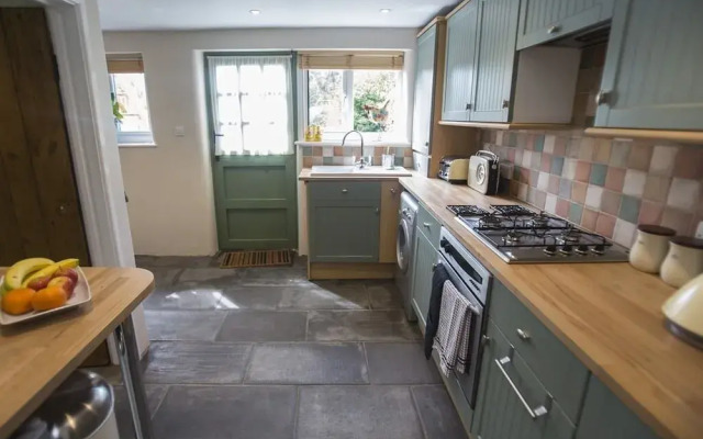 Withy Cottages