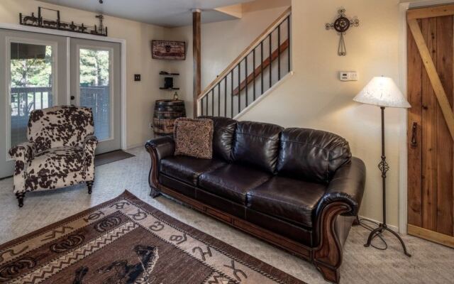 204 Whispering Bluff