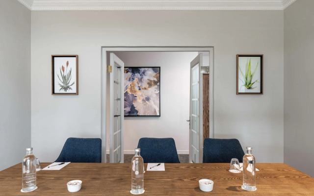 Radisson Hotel and Convention Centre OR Tambo Airport