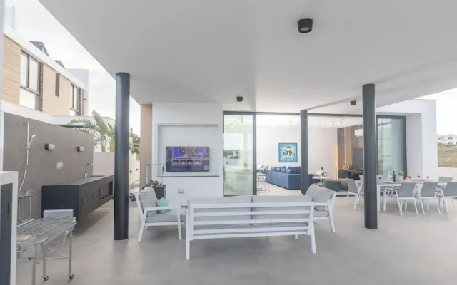 Protaras Aqua Pearl Villa Aq18