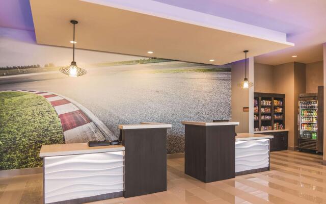 La Quinta Inn & Suites by Wyndham Atlanta South - McDonough