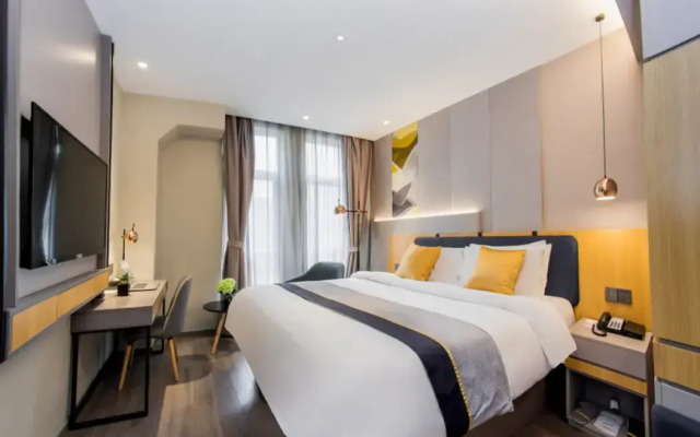 Home Inn Plus Shanghai Anyuan Road