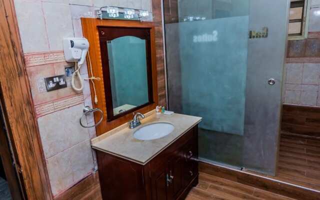 Gallani Suites Hotel
