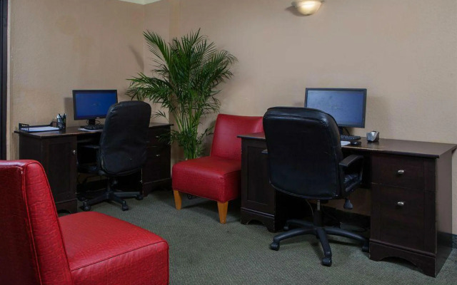 Staybridge Suites Orlando Royale Parc Suites by IHG