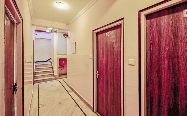 Collection O 41962 Hotel VS Continental