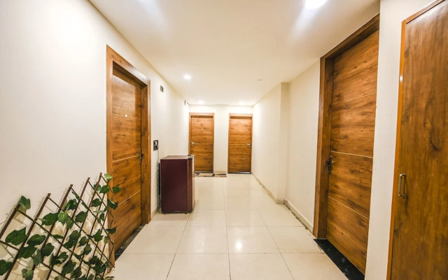 Fabhotel The Grand Velvet