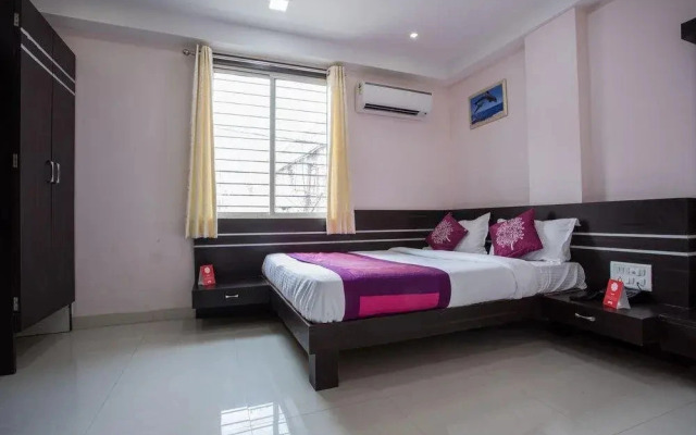 OYO 8882 Hotel Pishori Residency