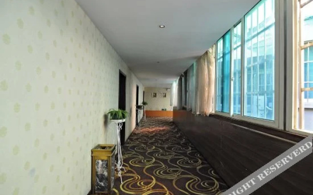 Wutongshu Business Hotel