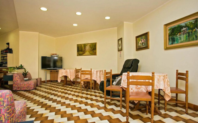 Hotel Antares