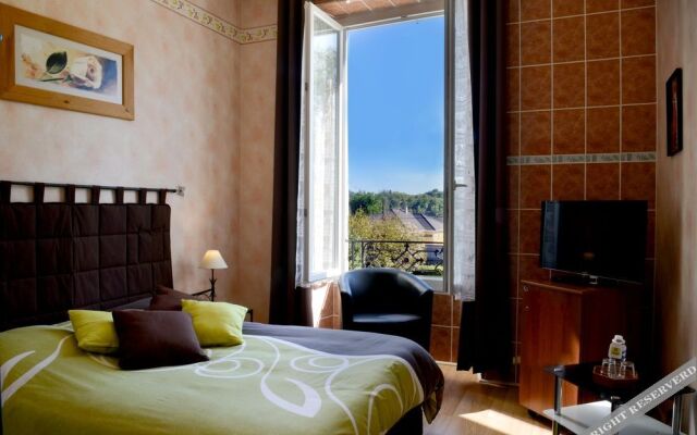 Le Castel de Larralde