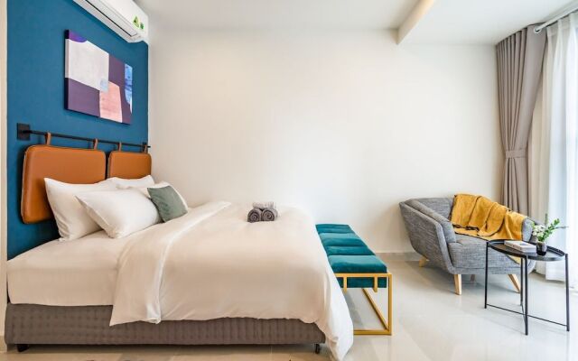 Nomadhome Royal Suite Condotel