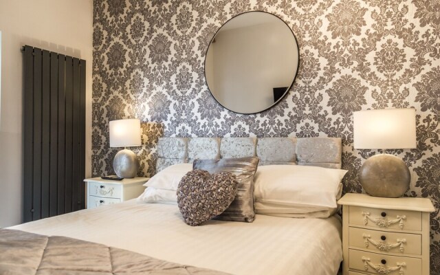 The Coach House- 3 Bedroom Holiday Home