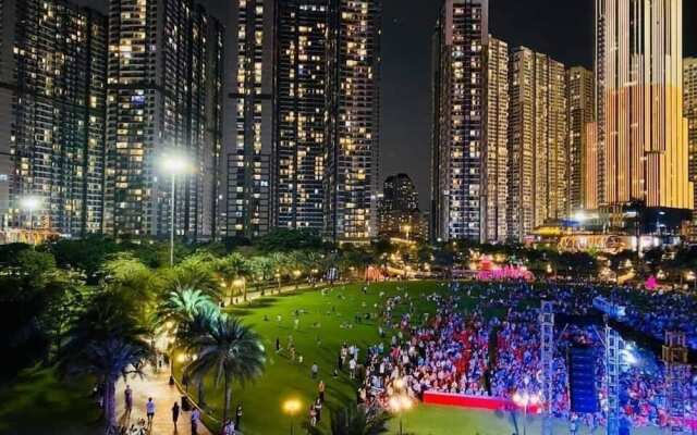 Luxury Apartment in Vinhomes