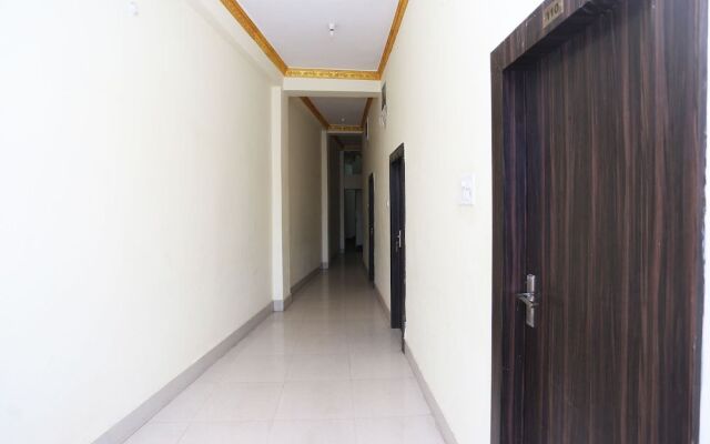 Spot On 45392 Maa Tara Hotel