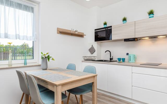 Sunny Rewal Apartments by Renters