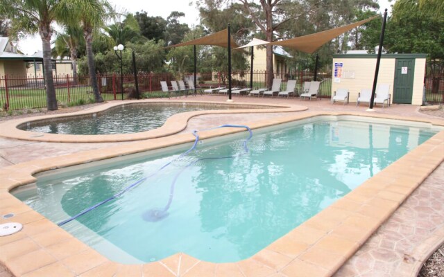Murray River Resort