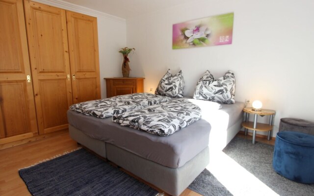 Mountain View Apartment With Garden In Muhlbach