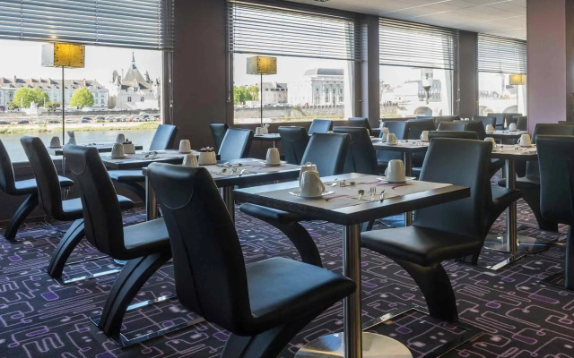 Mercure Bords De Loire Saumur