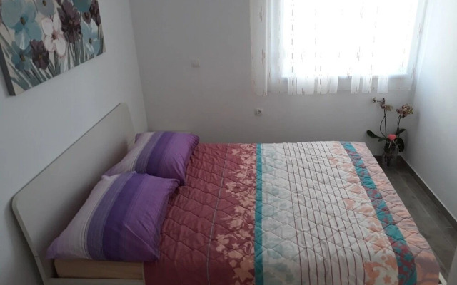 Memi - Great Location, Modern & Parking - A1 Marin