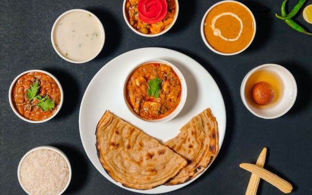 OYO 9969 Hotel Kshipra Dham