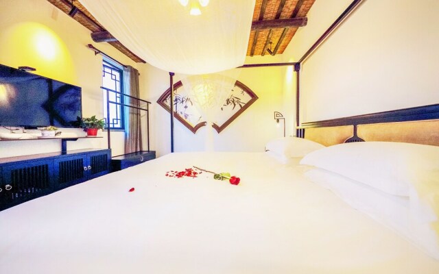 Wuzhen Ziye Musu Inn