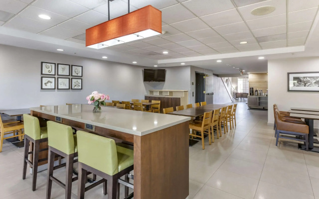 Country Inn & Suites by Radisson, Mesa, AZ