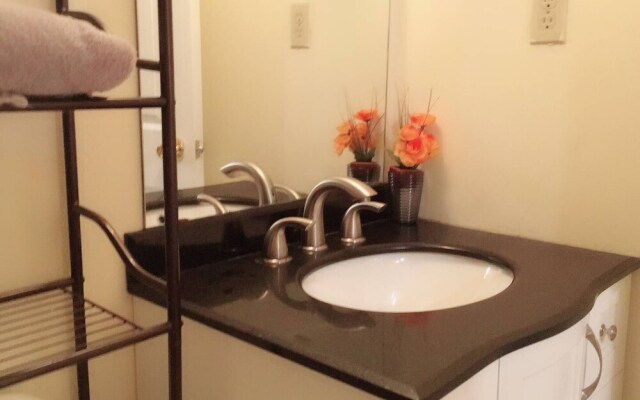 Retreat To A Beautiful Suite In Toronto