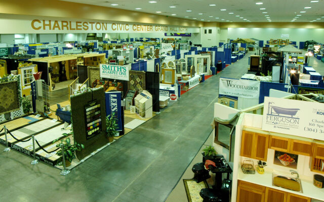 Holiday Inn Express Charleston-Civic Center by IHG