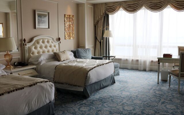 The Castle Hotel, a Luxury Collection Hotel, Dalian