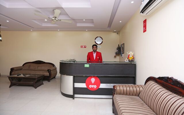 OYO 8462 Hotel Galaxy