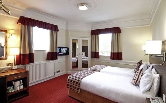 Mercure Wolverhampton Goldthorn Hotel