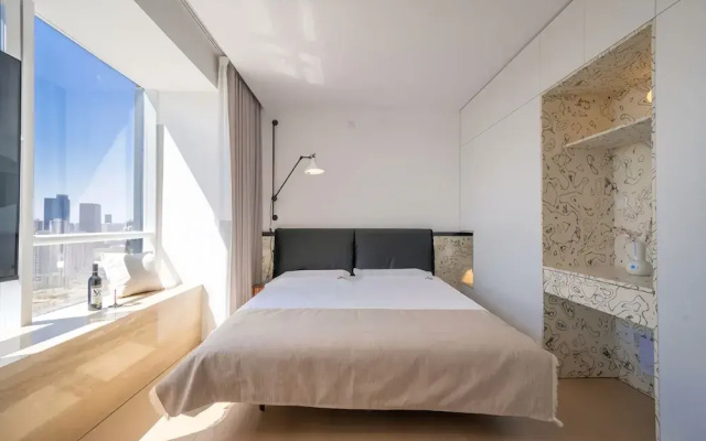 Shanghai Hills&FanStay close to Tianzifang Line 9