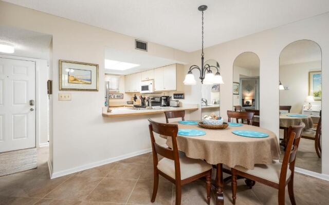 Ocean Village Club E15