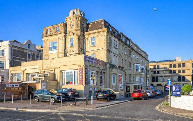 Sandringham Hotel
