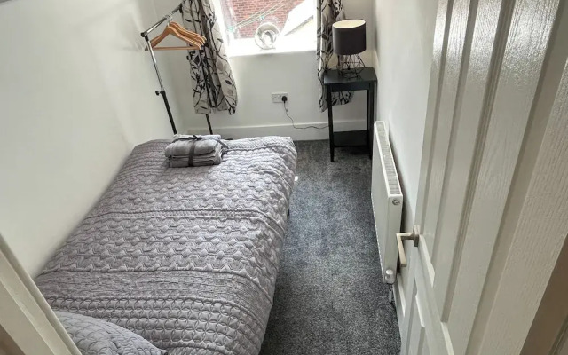 3 Bed House At 8 Nantwich Road