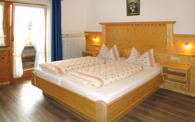 Apartment Widhölzl Reit im Winkl 16771