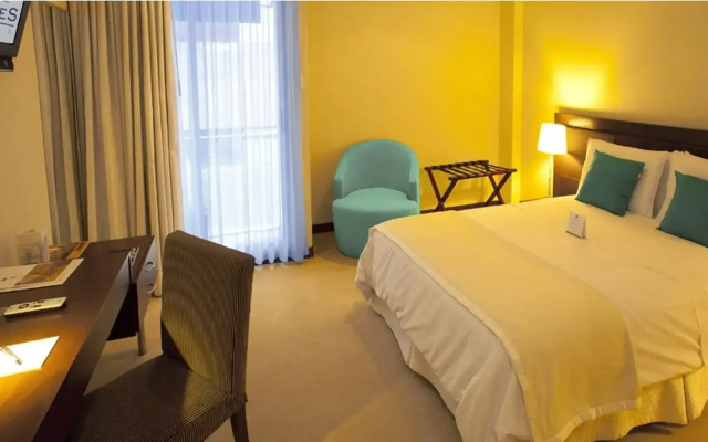 Blue Suites Hotel