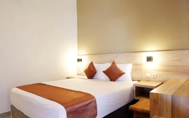 Sans Hotels Victory Semarang